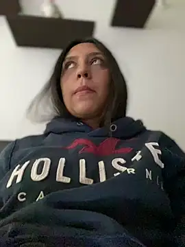 Salome golvert online show from 24, 2, 2025