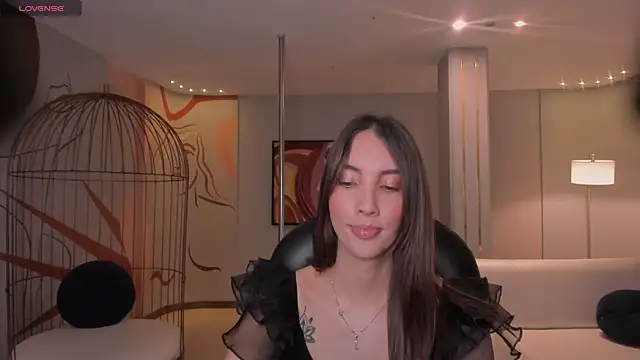 Snapshot of AnaisNin chatting on 9, 1, 2025 AnaisNin online show from 9, 1, 2025