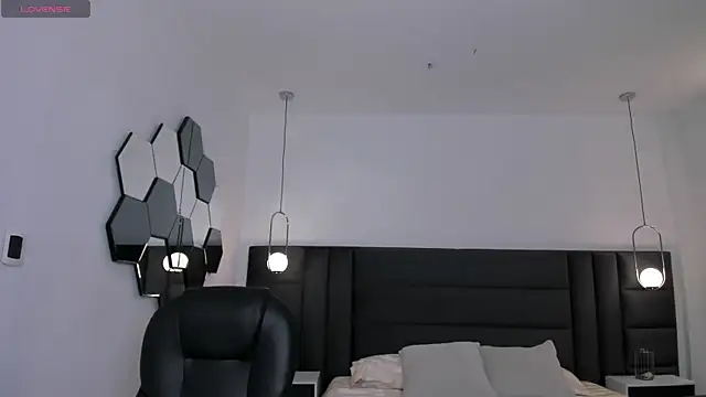 AnaisNin online show from 12, 11, 2025