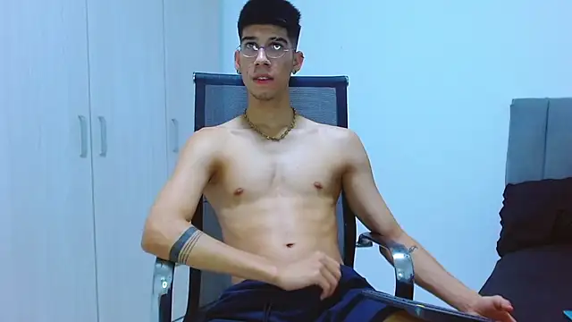 Snapshot of jhony-sex chatting on 2, 10, 2025 jhony-sex online show from 2, 10, 2025