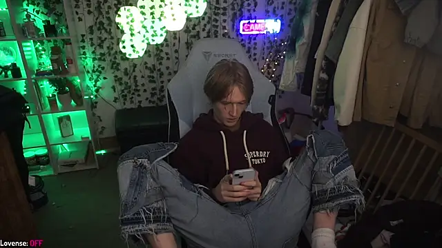 Snapshot of twinkben chatting on 9, 12, 2024 twinkben online show from 9, 12, 2024