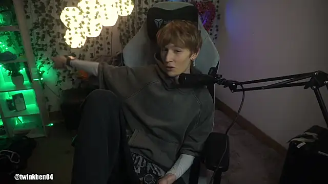 twinkben online show from 2, 10, 2025