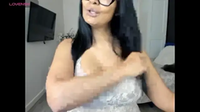 Snapshot of KimBeee chatting on 28, 5, 2026 KimBeee online show from 28, 5, 2026