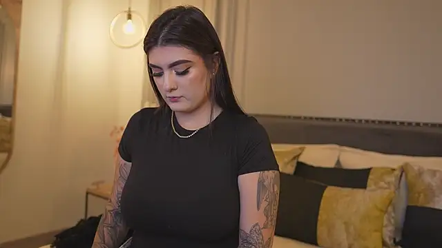 IrisBaker online show from 2, 3, 2026