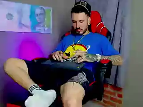 Snapshot of smoker445 chatting on 18, 1, 2025 smoker445 online show from 18, 1, 2025