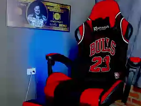 Snapshot of smoker445 chatting on 1, 2, 2025 smoker445 online show from 1, 2, 2025