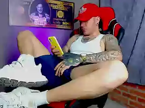 Snapshot of smoker445 chatting on 7, 2, 2025 smoker445 online show from 7, 2, 2025