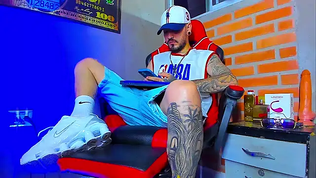 Snapshot of smoker445 chatting on 17, 9, 2025 smoker445 online show from 17, 9, 2025