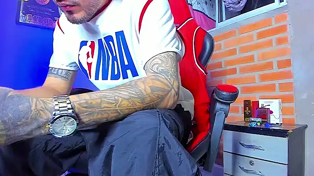 Snapshot of smoker445 chatting on 24, 9, 2025 smoker445 online show from 24, 9, 2025