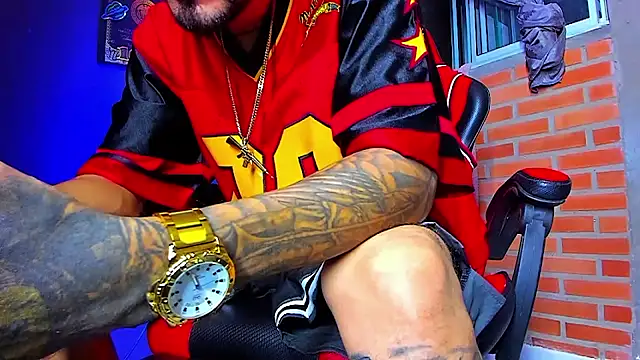 Snapshot of smoker445 chatting on 6, 10, 2025 smoker445 online show from 6, 10, 2025