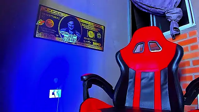 Snapshot of smoker445 chatting on 9, 10, 2025 smoker445 online show from 9, 10, 2025