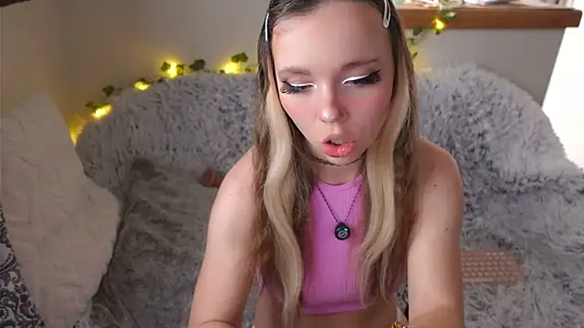 Ayra Lust online show from 1, 5, 2026