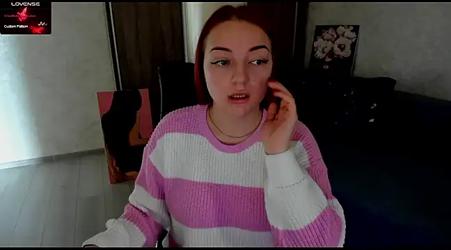 Snapshot of Stella__Cox chatting on 7, 2, 2025 Stella Cox online show from 7, 2, 2025