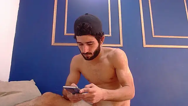 Moon and aaron online show from 16, 3, 2026