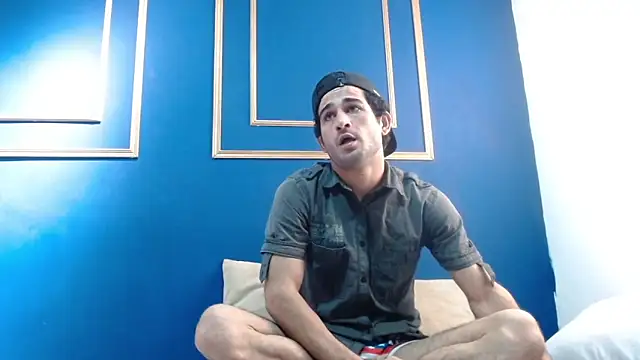 Moon and aaron online show from 22, 3, 2026