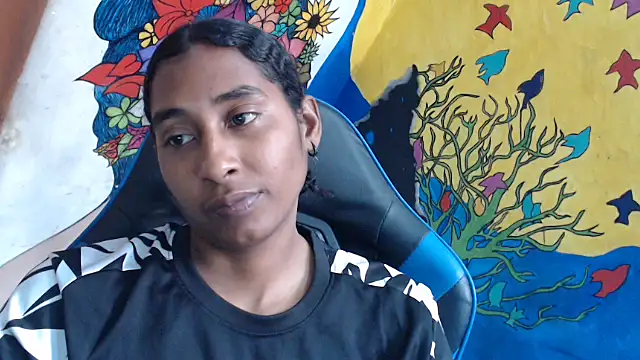 Snapshot of yohatinelly07 chatting on 27, 9, 2025 yohatinelly07 online show from 27, 9, 2025