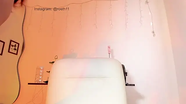 Snapshot of rossth1 chatting on 4, 2, 2025 rossth1 online show from 4, 2, 2025