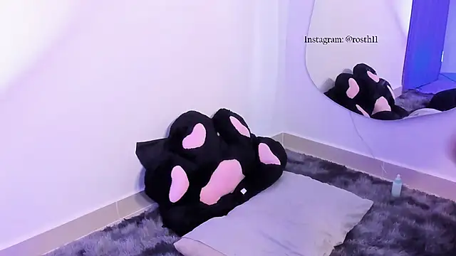 Snapshot of rossth1 chatting on 10, 2, 2025 rossth1 online show from 10, 2, 2025