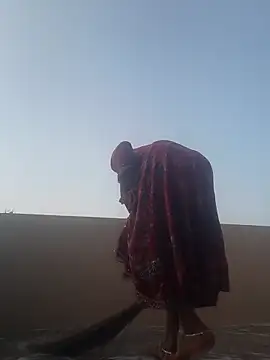 Snapshot of Simaran_bhabhi chatting on 13, 10, 2025 Simaran bhabhi online show from 13, 10, 2025