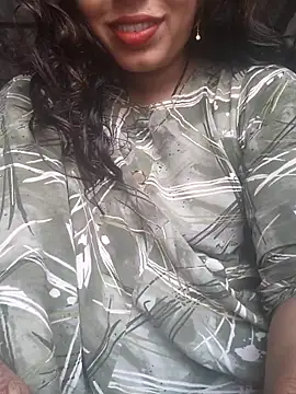 Snapshot of Simaran_bhabhi chatting on 16, 10, 2025 Simaran bhabhi online show from 16, 10, 2025