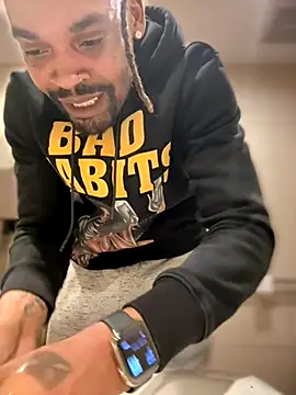 1BeautyN1Beast online show from 17, 11, 2025