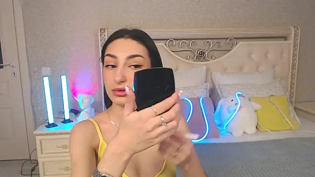 Lina Robbins online show from 13, 3, 2026