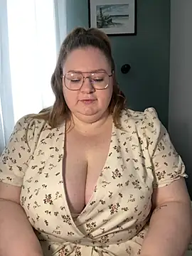 Chloe WS online show from 2, 2, 2025