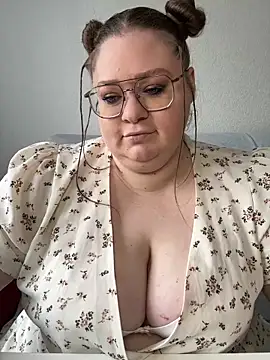 Chloe WS online show from 17, 3, 2025
