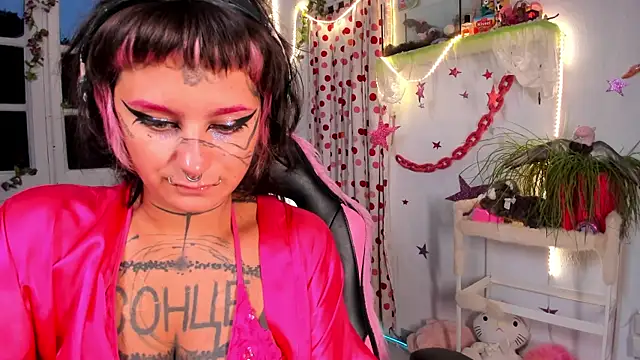 Snapshot of lady_sontse_ chatting on 16, 7, 2026 lady sontse online show from 16, 7, 2026