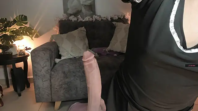 Snapshot of Naughtylittlegirl_ chatting on 18, 12, 2025 Naughtylittlegirl online show from 18, 12, 2025