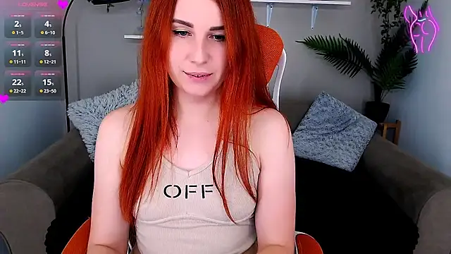 YrKiraXO online show from 2, 12, 2024
