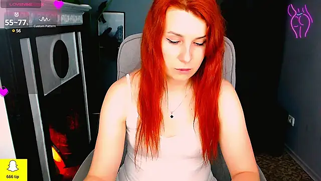 YrKiraXO online show from 2, 2, 2025