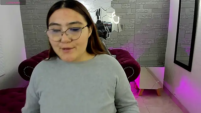 Snapshot of conniejames_m chatting on 16, 10, 2025 conniejames m online show from 16, 10, 2025