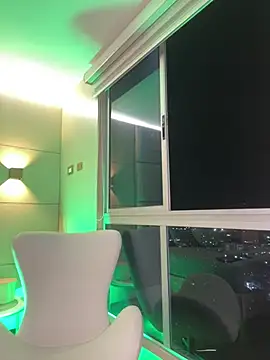 SaharaRush  online show from 4, 2, 2025