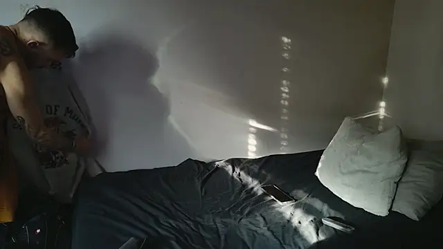 JackDesFeux online show from 5, 2, 2025