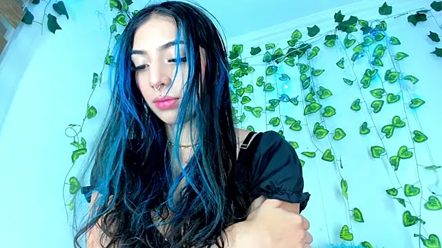 Snapshot of SaturnooStonee chatting on 5, 12, 2024 SaturnooStonee online show from 5, 12, 2024