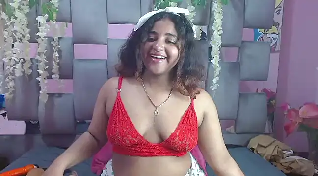 Snapshot of Sofia_Hernandez_ chatting on 21, 12, 2024 Sofia Hernandez online show from 21, 12, 2024