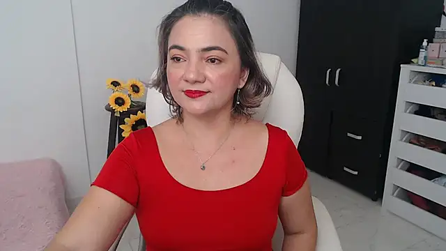 Snapshot of ana_milf chatting on 10, 12, 2024 ana milf online show from 10, 12, 2024