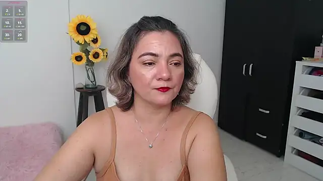 Snapshot of ana_milf chatting on 20, 12, 2024 ana milf online show from 20, 12, 2024