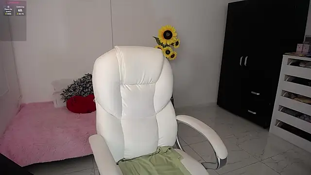 Snapshot of ana_milf chatting on 26, 12, 2024 ana milf online show from 26, 12, 2024