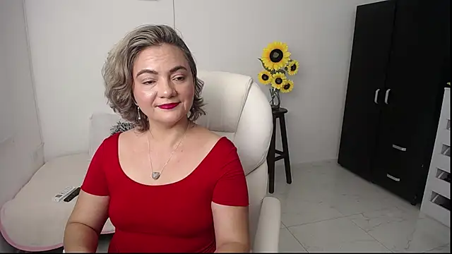 Snapshot of ana_milf chatting on 3, 1, 2025 ana milf online show from 3, 1, 2025