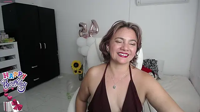 Snapshot of ana_milf chatting on 16, 1, 2025 ana milf online show from 16, 1, 2025