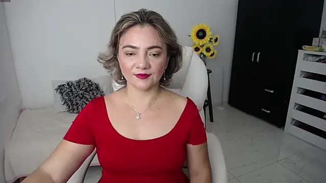 Snapshot of ana_milf chatting on 6, 2, 2025 ana milf online show from 6, 2, 2025