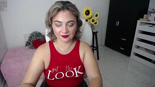 Snapshot of ana_milf chatting on 14, 2, 2025 ana milf online show from 14, 2, 2025