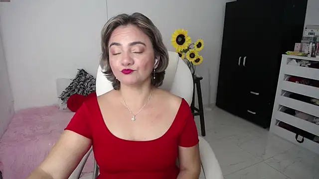 Snapshot of ana_milf chatting on 19, 2, 2025 ana milf online show from 19, 2, 2025