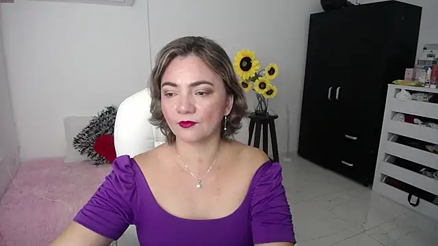 Snapshot of ana_milf chatting on 21, 2, 2025 ana milf online show from 21, 2, 2025