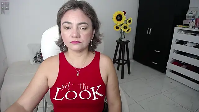 Snapshot of ana_milf chatting on 9, 3, 2025 ana milf online show from 9, 3, 2025