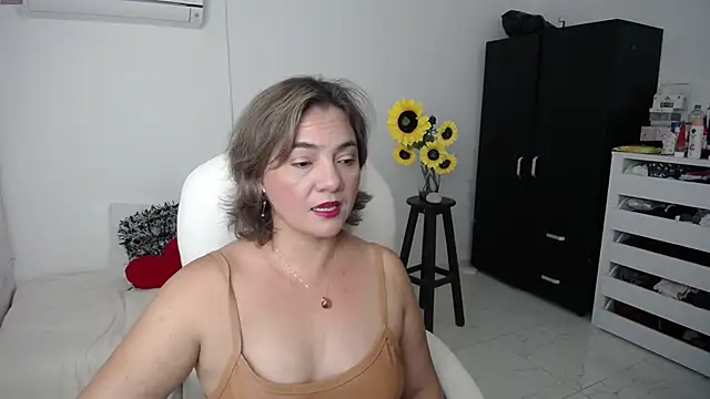Snapshot of ana_milf chatting on 13, 3, 2025 ana milf online show from 13, 3, 2025