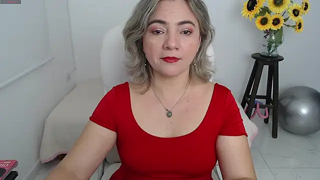 Snapshot of ana_milf chatting on 9, 9, 2025 ana milf online show from 9, 9, 2025