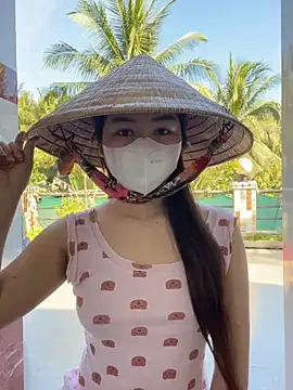 BabyThree  online show from 18, 2, 2025